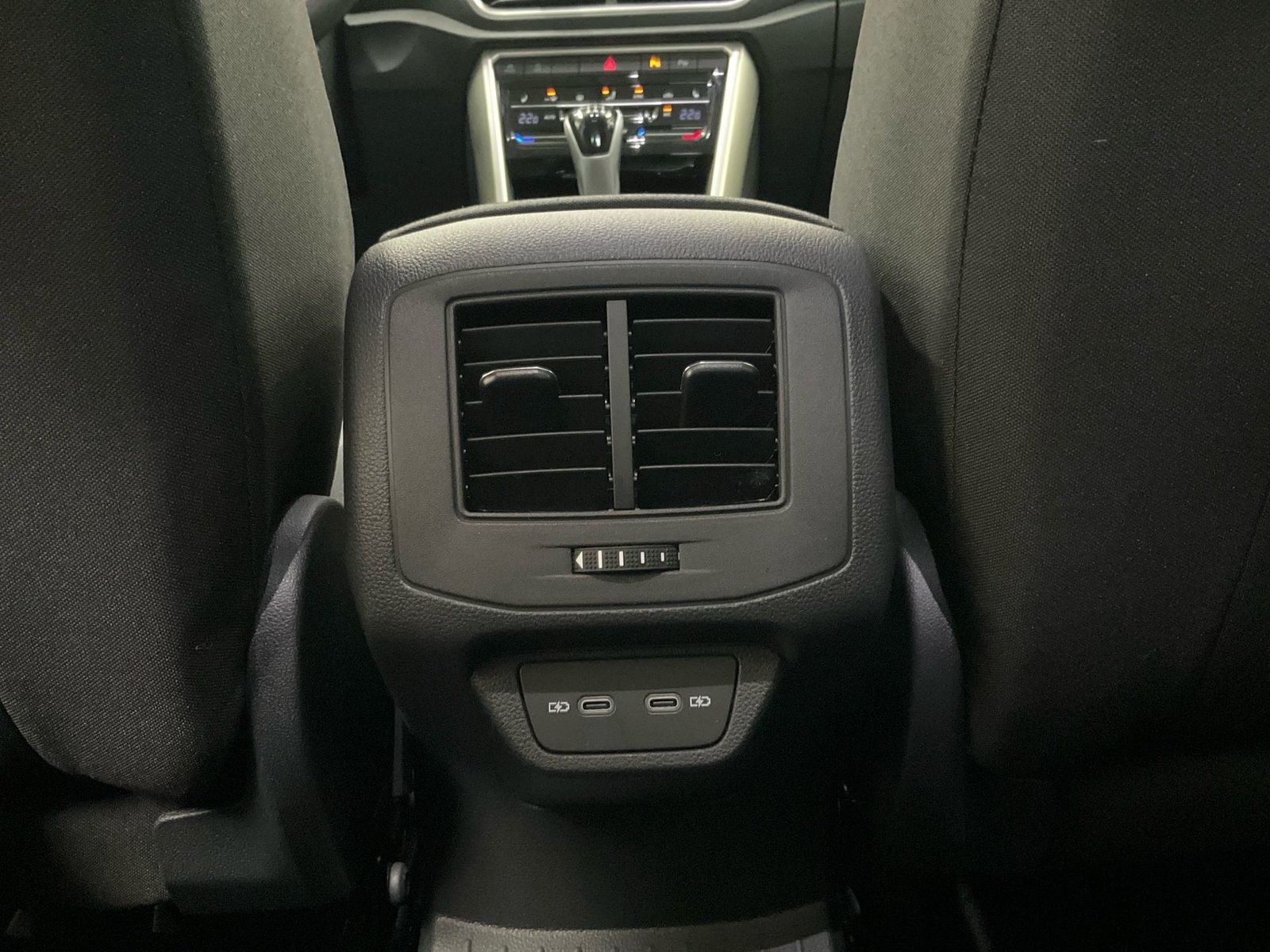 Volkswagen T-Roc - Bild 17