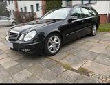 Mercedes-Benz MERCEDES E 240T Autom. Leder Navi TÜV Neu - gebrauchte Mercedes-Benz E 240 aus dem Jahr 2004