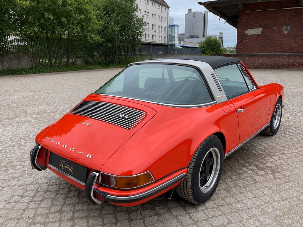 PORSCHE 911 T Targa 2,4l Ölklappe, restauriert, Matching PORSCHE 911 T Targa 2,4l Ölklappe, restauriert, Matching
