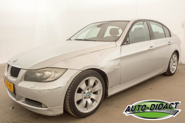 BMW 318 Baureihe 3 Lim. 318i