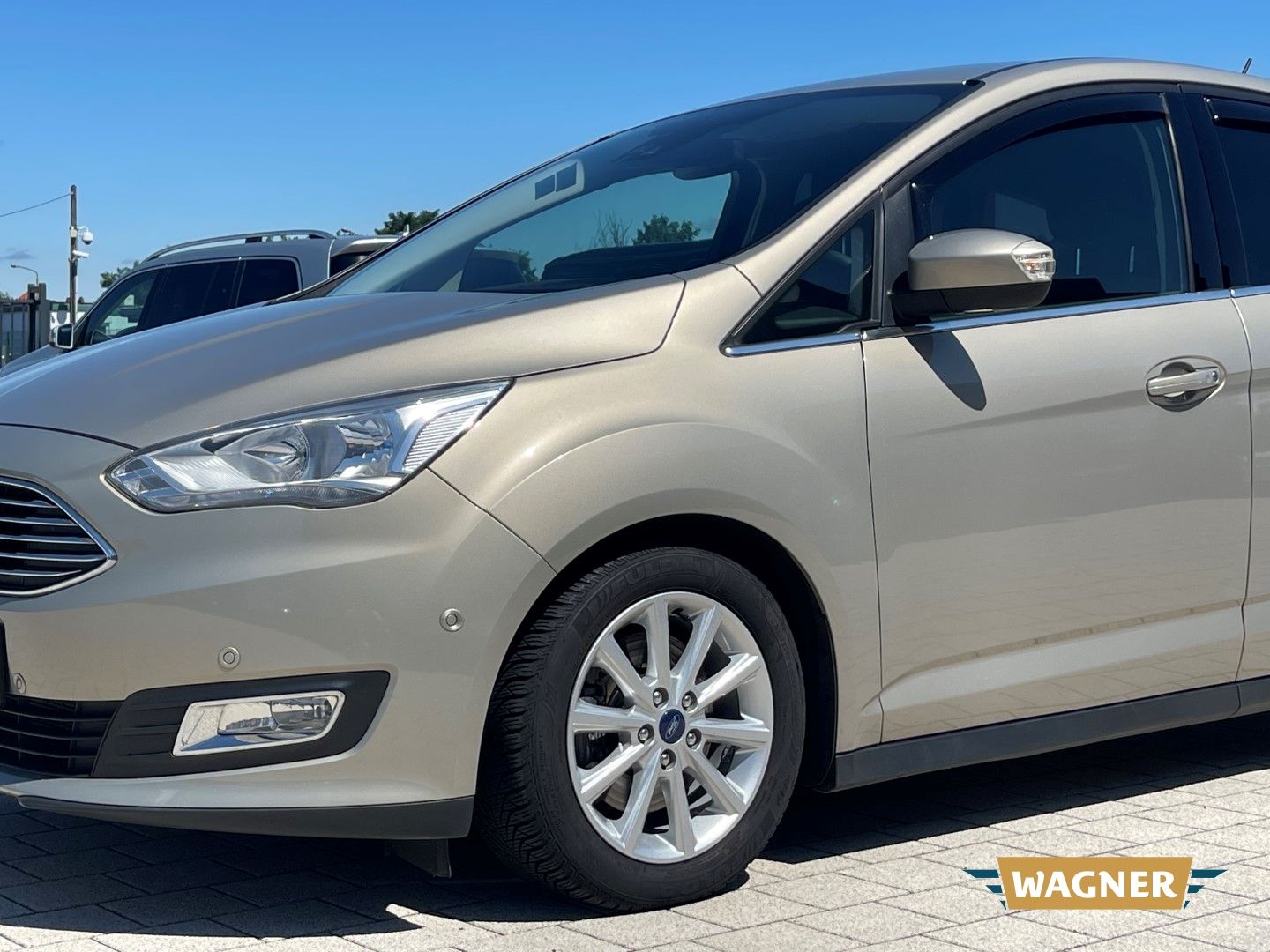 Fahrzeugabbildung Ford C-Max Titanium 1.5 EcoBoost Standheizung