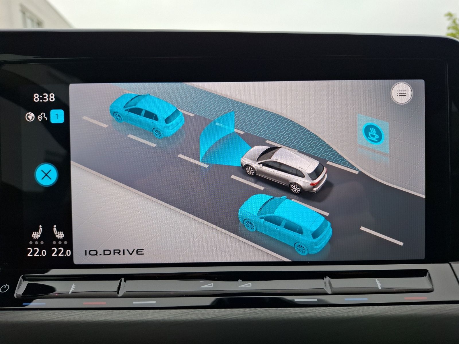 Fahrzeugabbildung Volkswagen Golf VIII Variant eTSI Style DSG LEDplus CarPlay