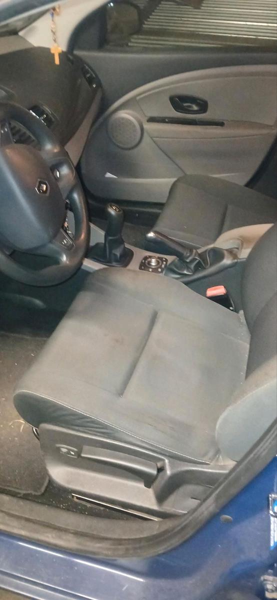 Renault Megane 2012 — photo 10
