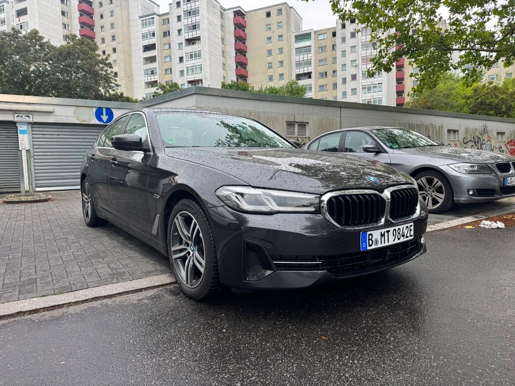 Image of BMW 530