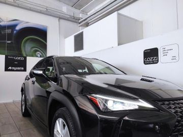 Lexus UX - 3