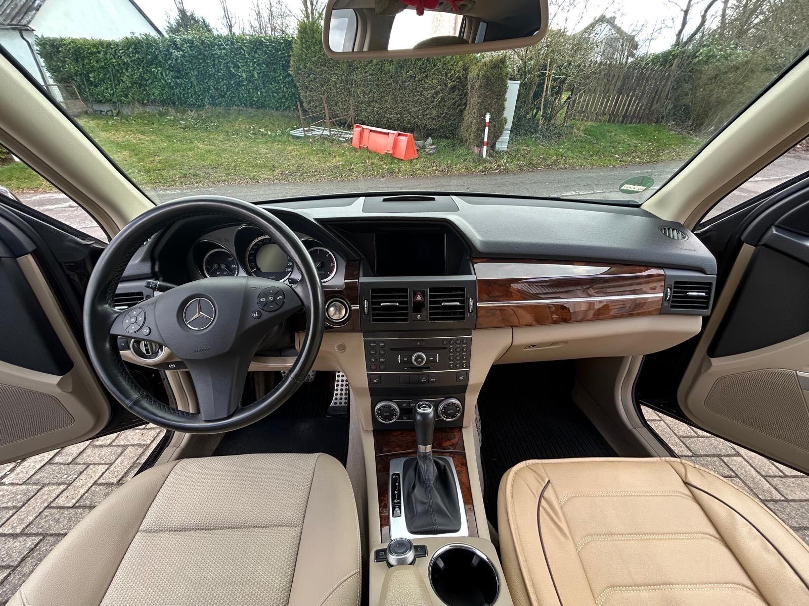 Mercedes-Benz GLK250 2012 — photo 12