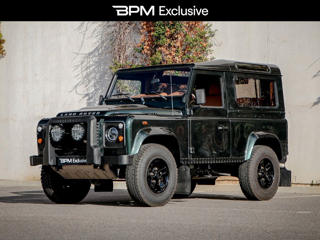 Land Rover Defender