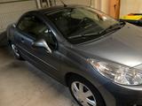 Peugeot Gepflegtes Rentnerauto Peugeot 207 Kabrio ... - Peugeot 207 Gebrauchtwagen in Saarbrücken