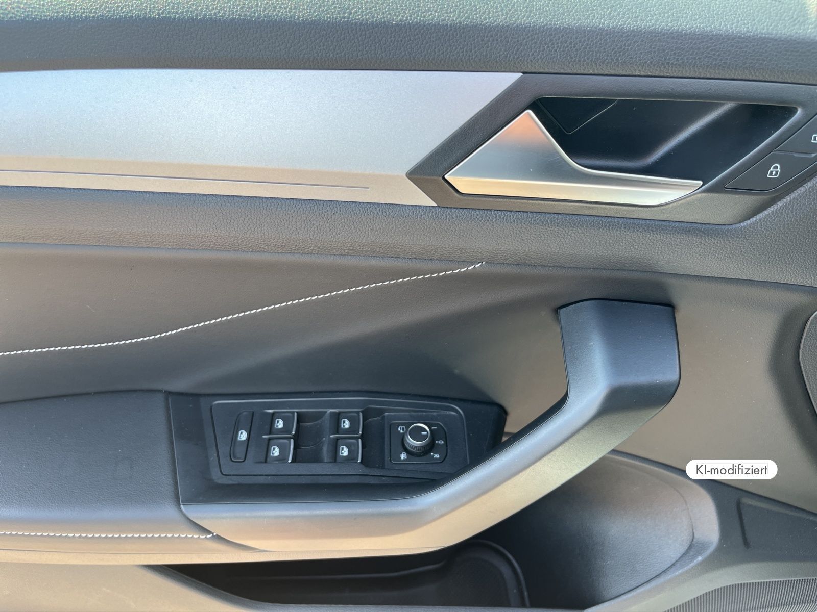Volkswagen T-Roc - Bild 15