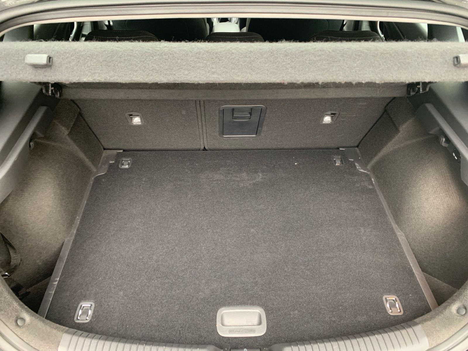 Fahrzeugabbildung Hyundai i30 1.4 T-GDI Trend Navi Kamera Sitzheizung