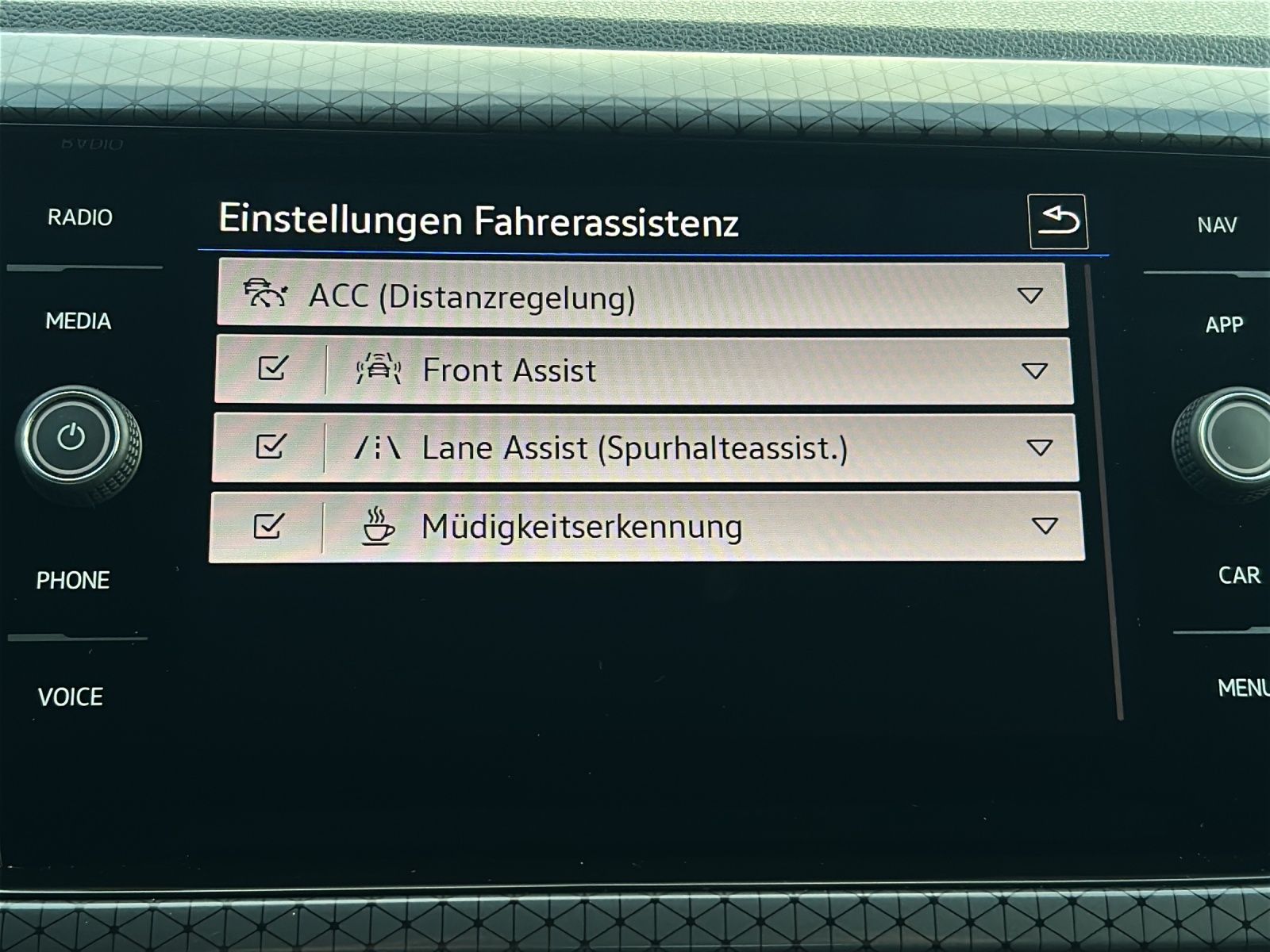 Fahrzeugabbildung Volkswagen T-Cross TSI Style DSG LED AID ACC Park-Assist SH