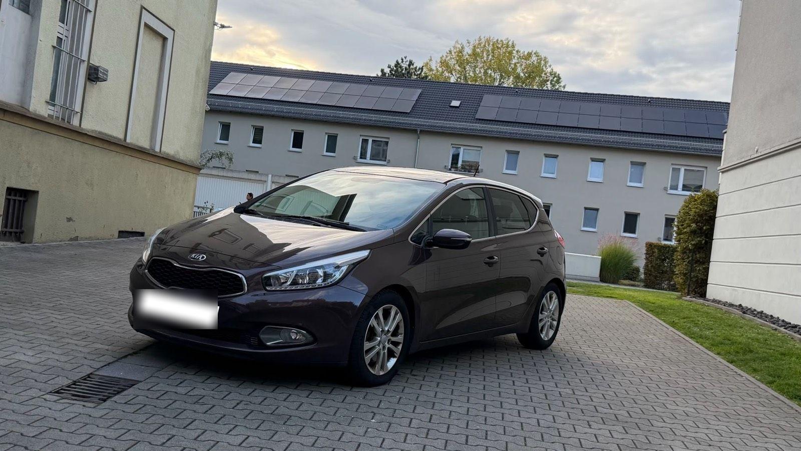 Kia Andere