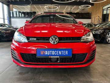 Volkswagen Golf *1.HAND*PANO*STHZ*AHK*ACC*NAV*2-ZONEN*