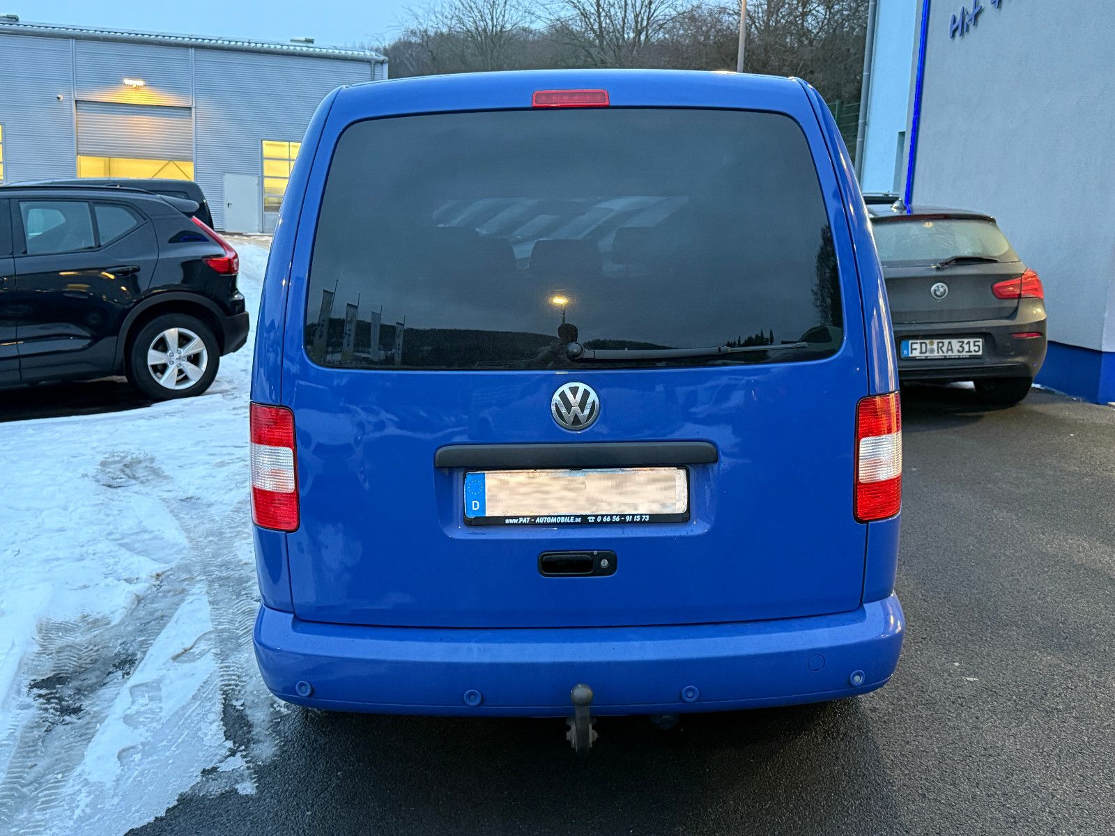 Fahrzeugabbildung Volkswagen Caddy Maxi Life 1.9 TDi DSG 7-Sitzer AHK PDC