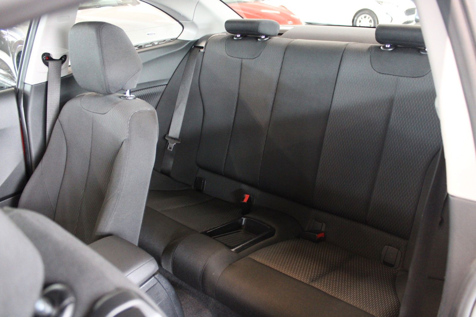 Fahrzeugabbildung BMW 220d xDrive Steptronic Coupé Advantage AHK  uvm.