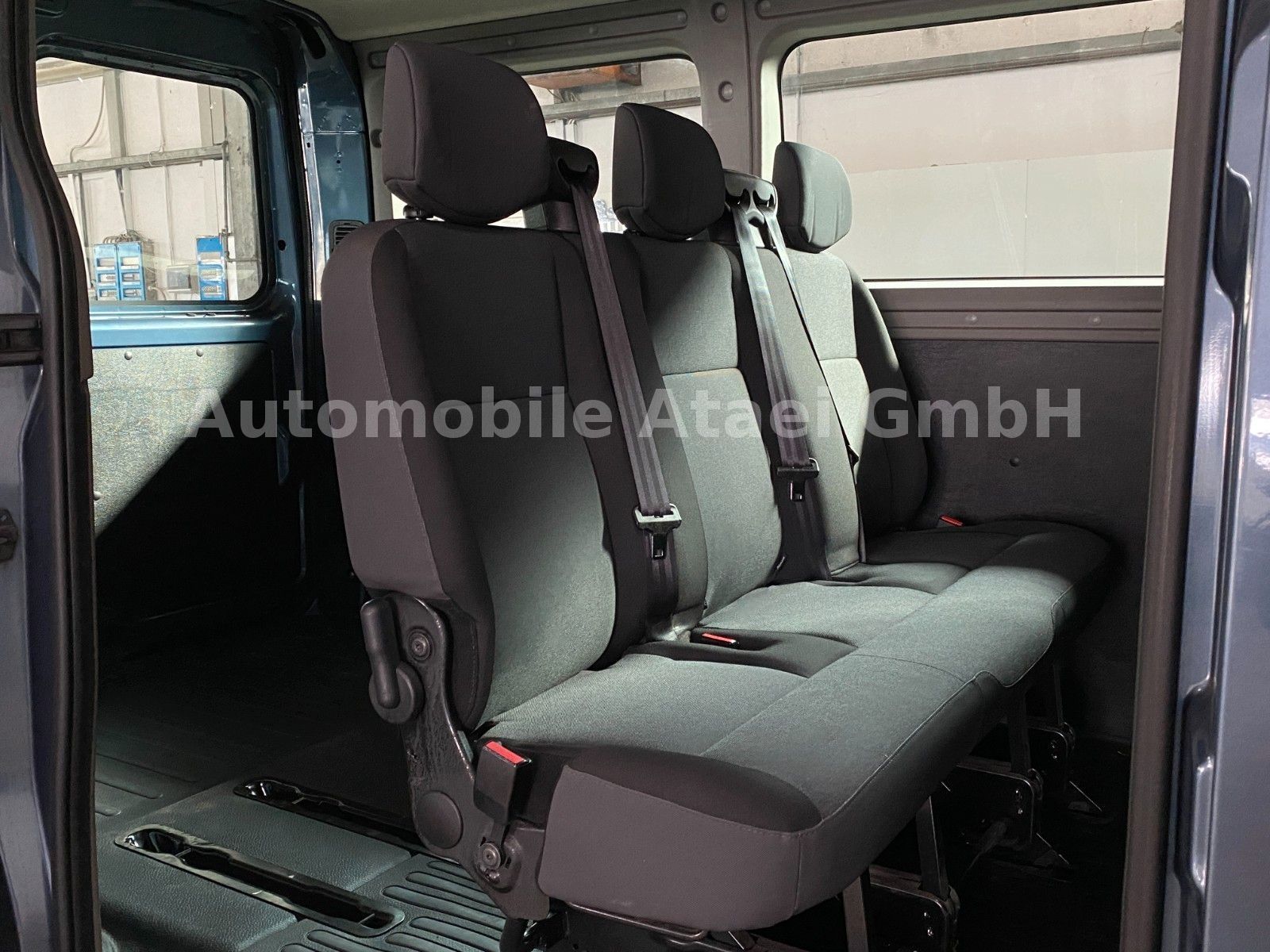 Fahrzeugabbildung Renault Master Kombi L1H1 6-SITZE+ STANDHEIZUNG (6696)