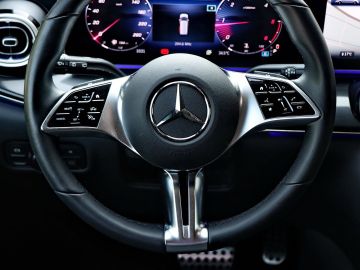 Mercedes V 250 - 12