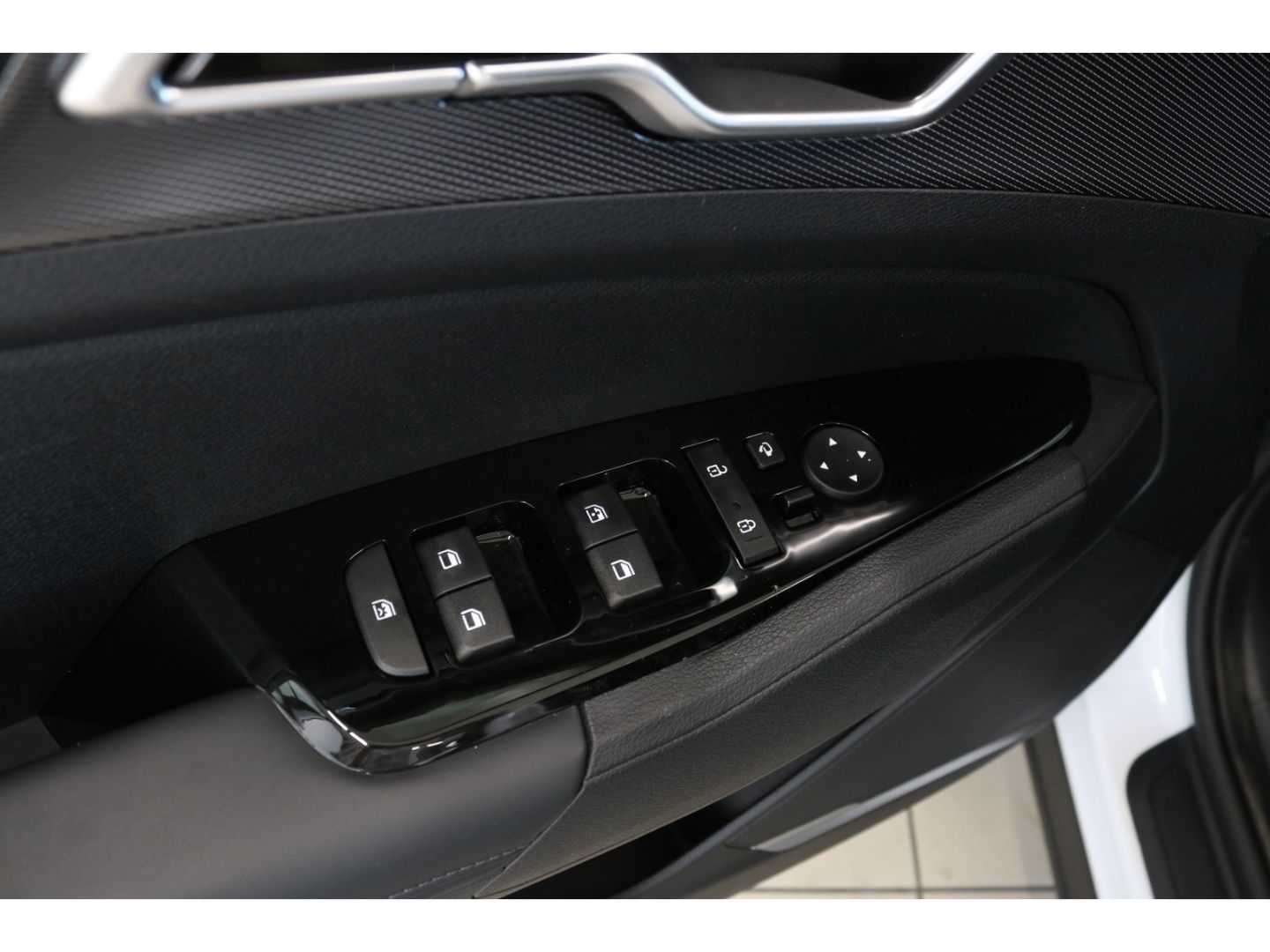 Fahrzeugabbildung Kia Sportage 1.6 T-GDI Vision Kamera,SHZv.+h. Navi