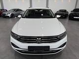 Volkswagen Passat Variant Business*LED*360°*AHK*Chrom-Paket - Volkswagen Passat Variant: 3c