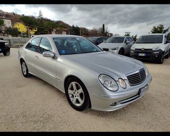 Mercedes E 280 - 9