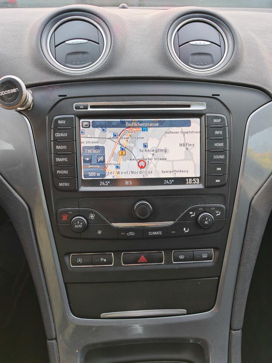 Ford Mondeo 2014 — photo 16
