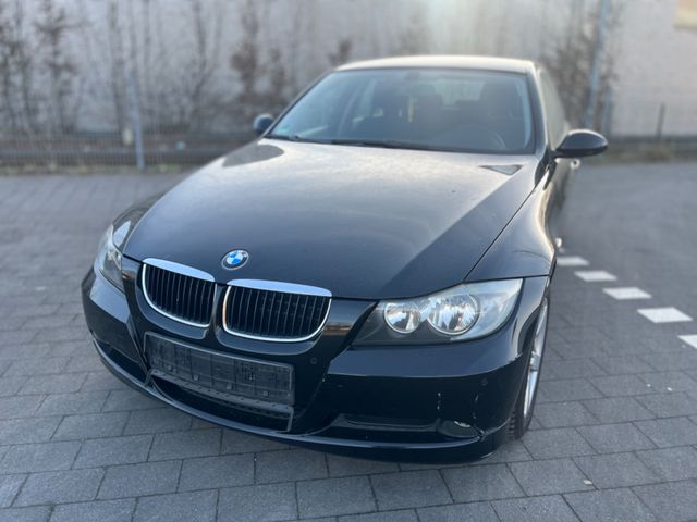 BMW 318 Baureihe 3 Lim. 318i