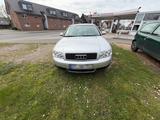 Audi A4 günstiges Einstiegs Auto fahrbereit - : Auto Günstig