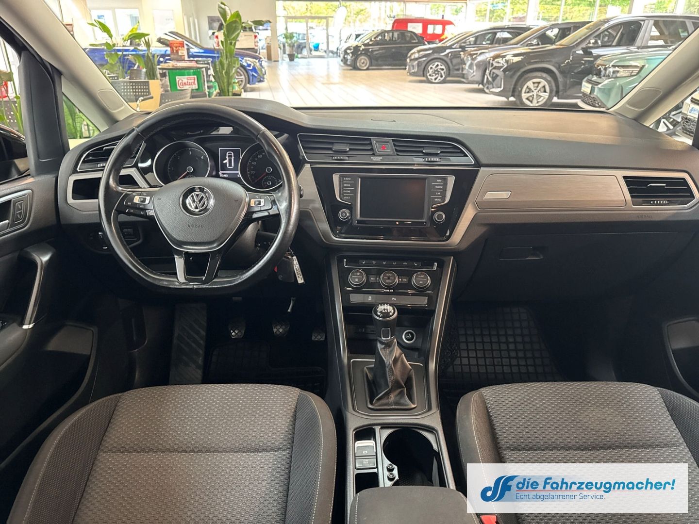 Fahrzeugabbildung Volkswagen Touran Comfortline 2,0TDi Navi Dyn. Kurvenlicht