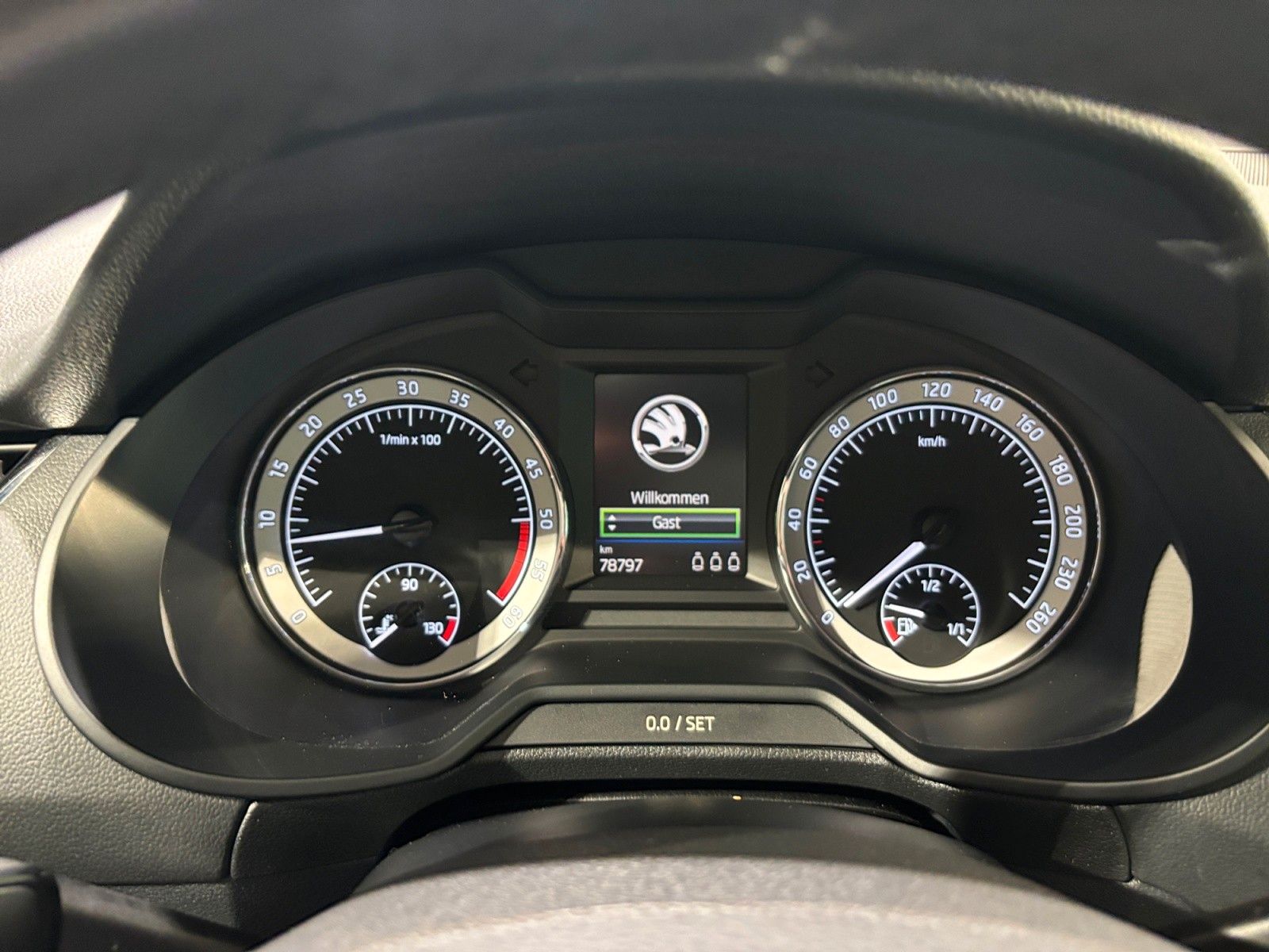 Skoda Octavia Combi L&K 4x4 DSG AHK ACC LED PARK KAM foto 13
