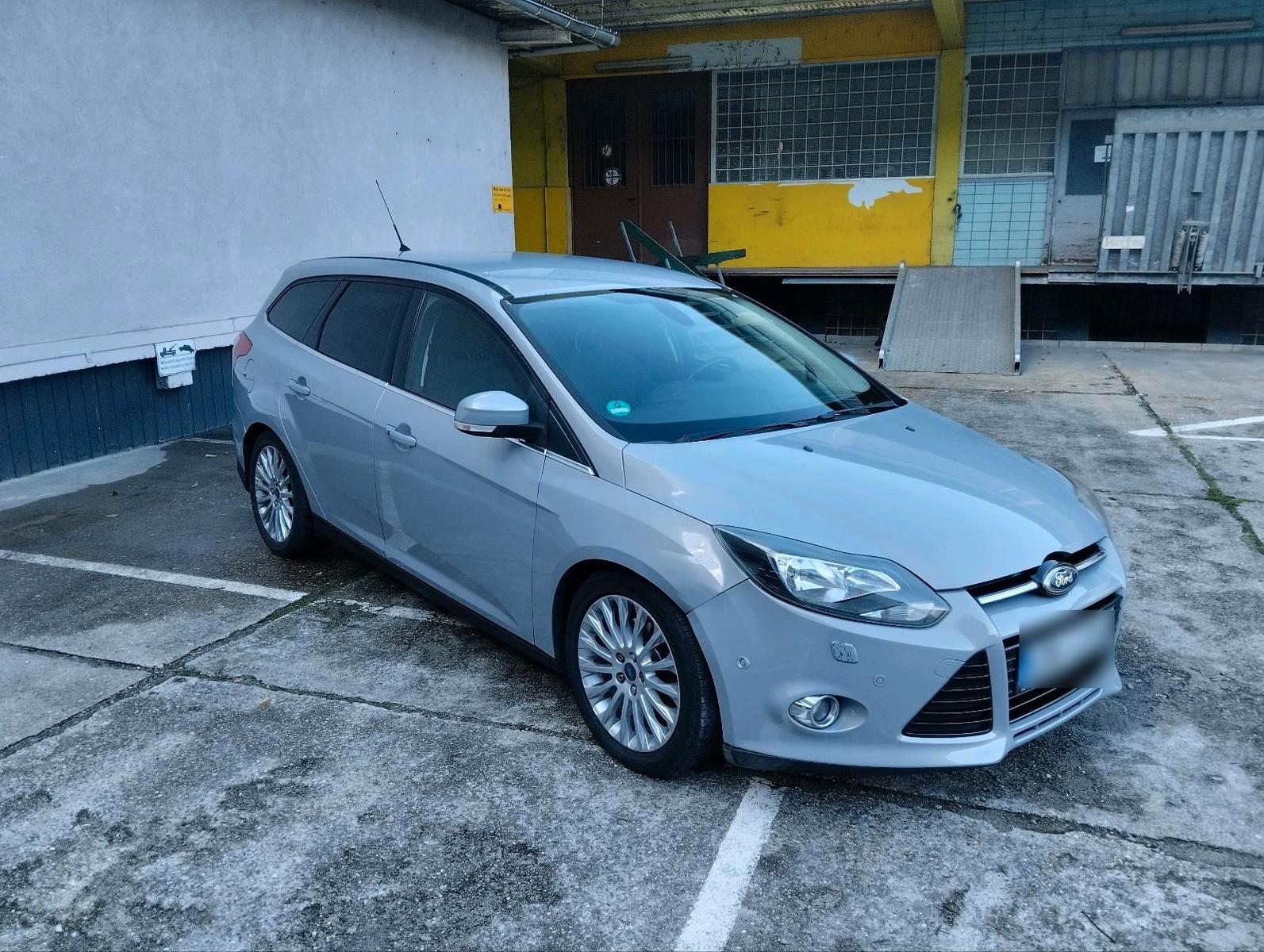 Ford Focus 2012 — photo 6