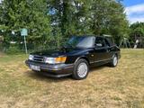 Saab 900 Cabrio Vollturbo. Rotes Steuergerät - gebrauchte Saab 900 aus dem Jahr 1989