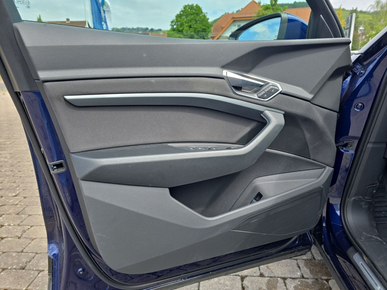 Fahrzeugabbildung Audi e-tron advanced 55 quattro AHK HUD Matrix !NP 99