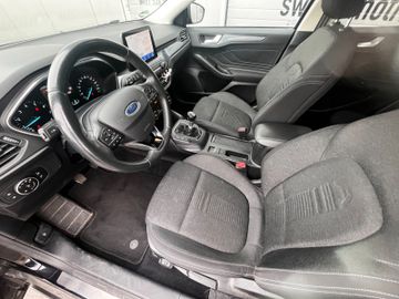 Ford Focus - 11