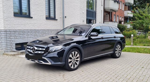 MERCEDES-BENZ E 220 d 4MATIC T All-Terrain Autom. All-Terrain