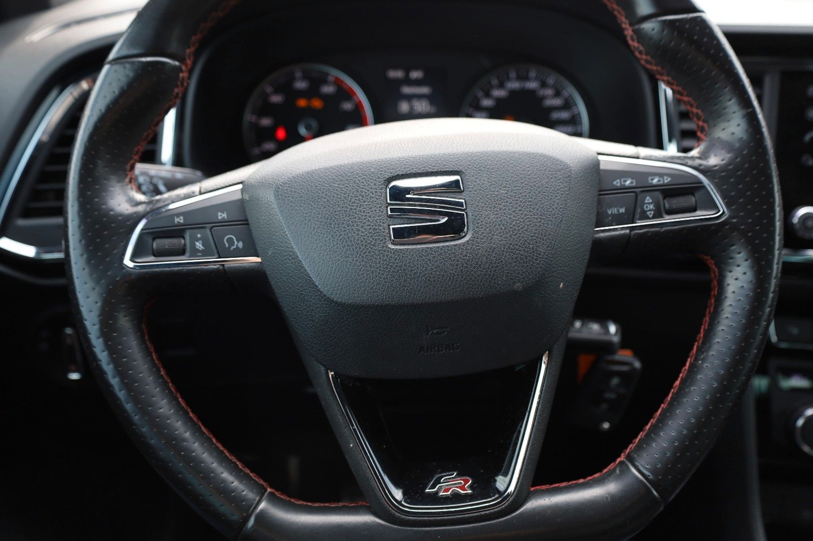 Fahrzeugabbildung SEAT Ateca FR 1,5 TSI *Navi *SHZ *Winterräder