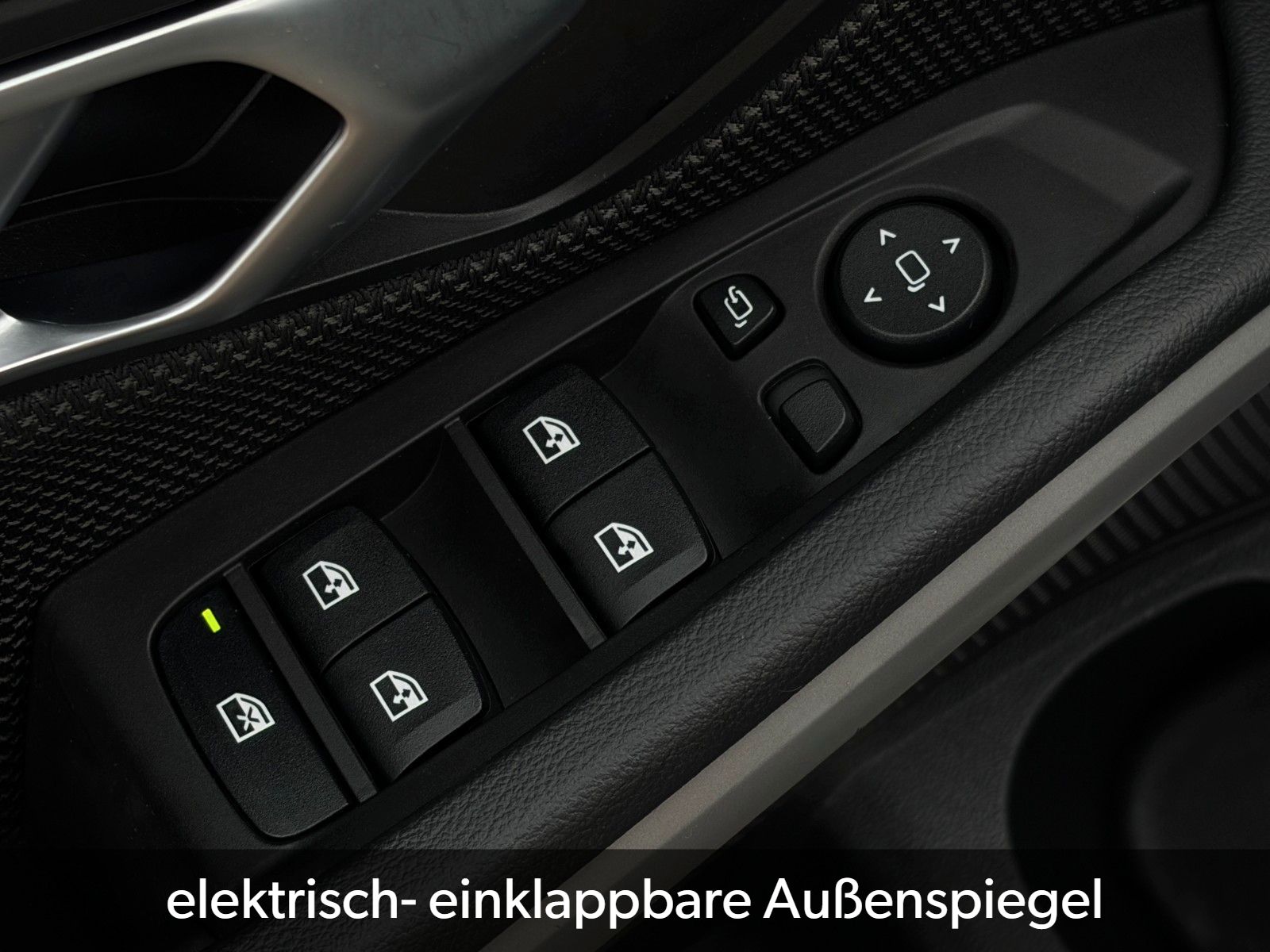 Fahrzeugabbildung BMW 330e Touring ACC HuD HiFi CAM Navi LED CarPlay