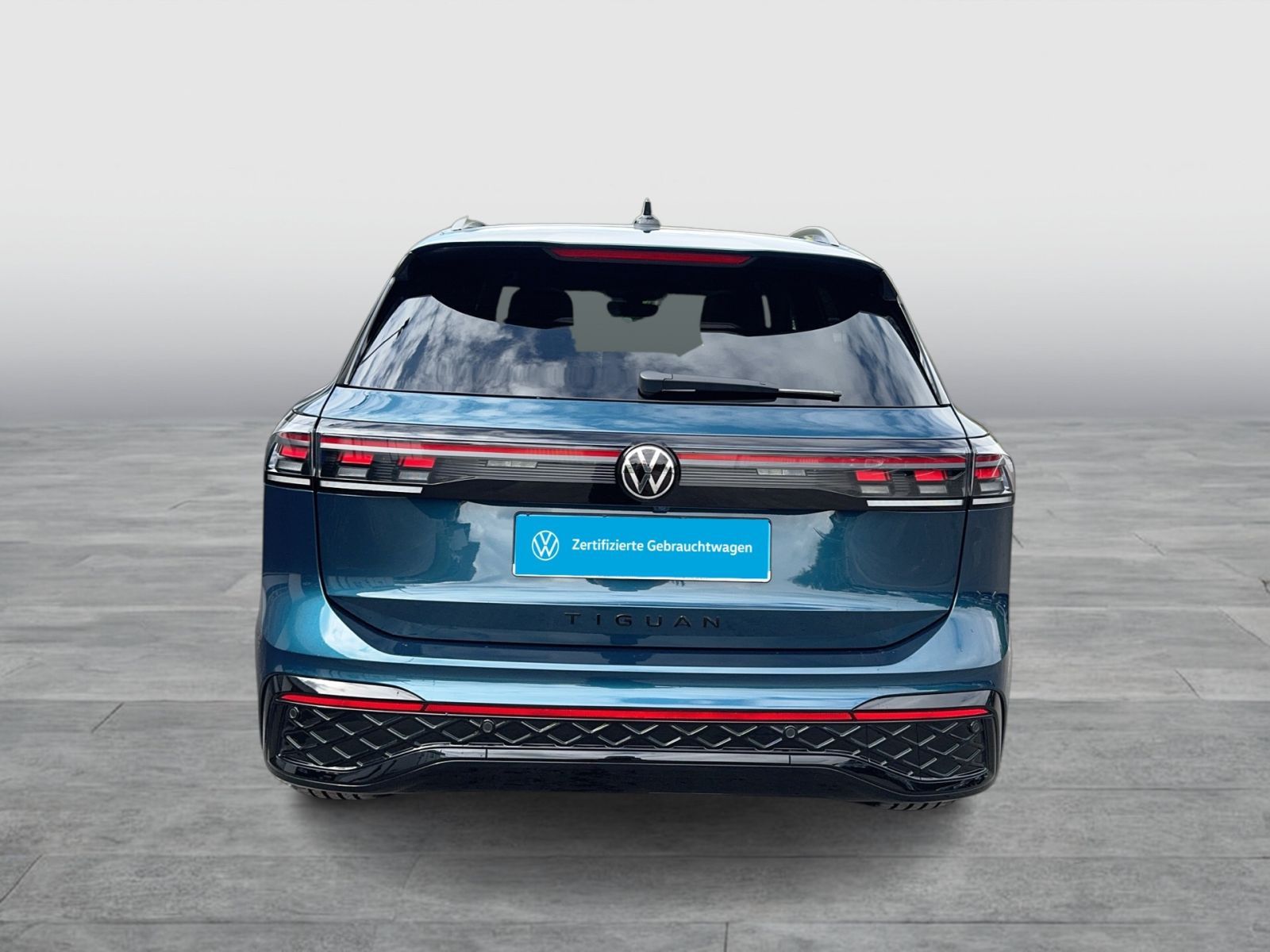 Volkswagen Tiguan R-Line 2.0TDI 4M AHK PANO STANDH BLACK foto 5