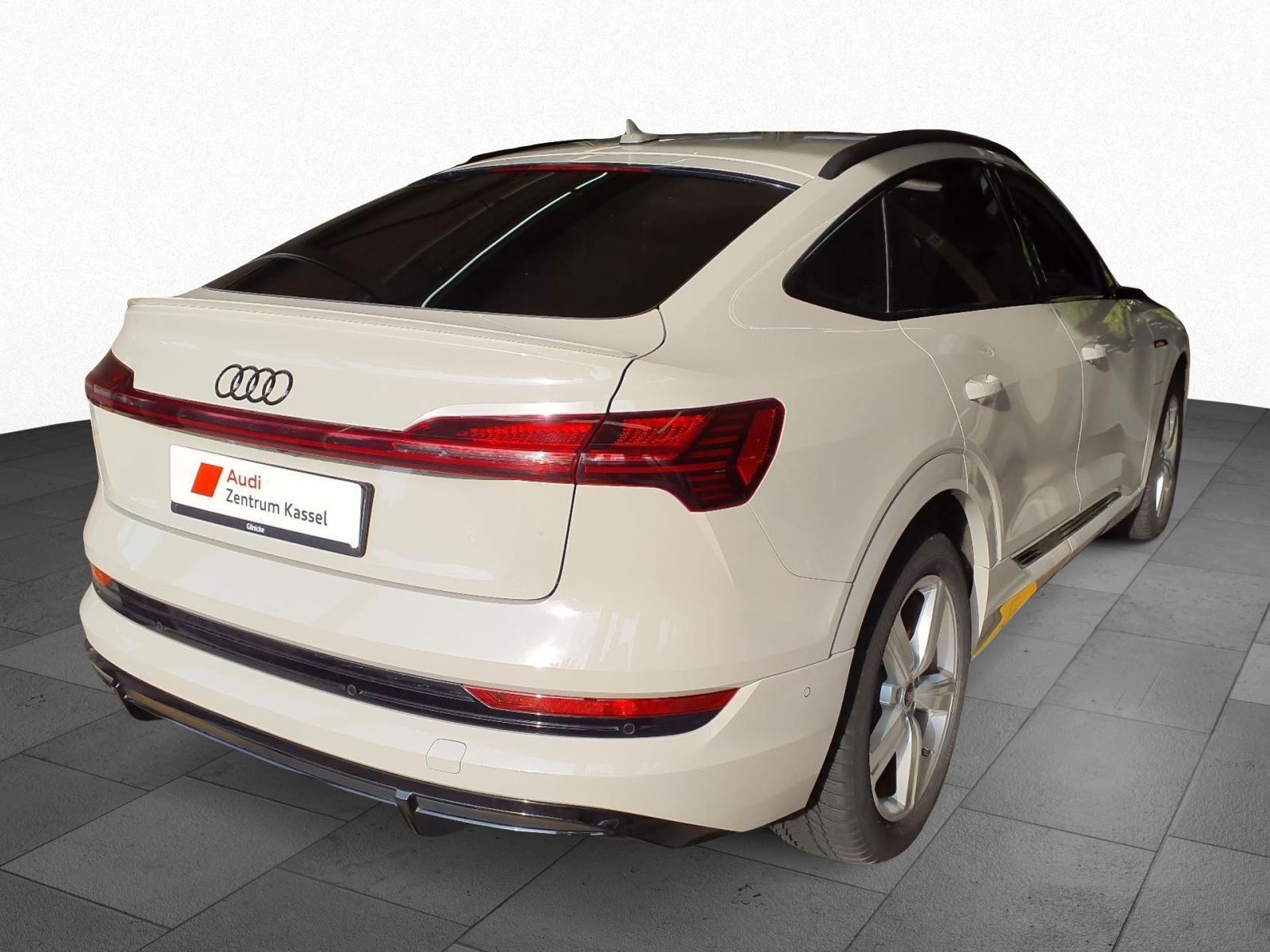 Audi e-tron Sportback 55 quattro S line imagem 2