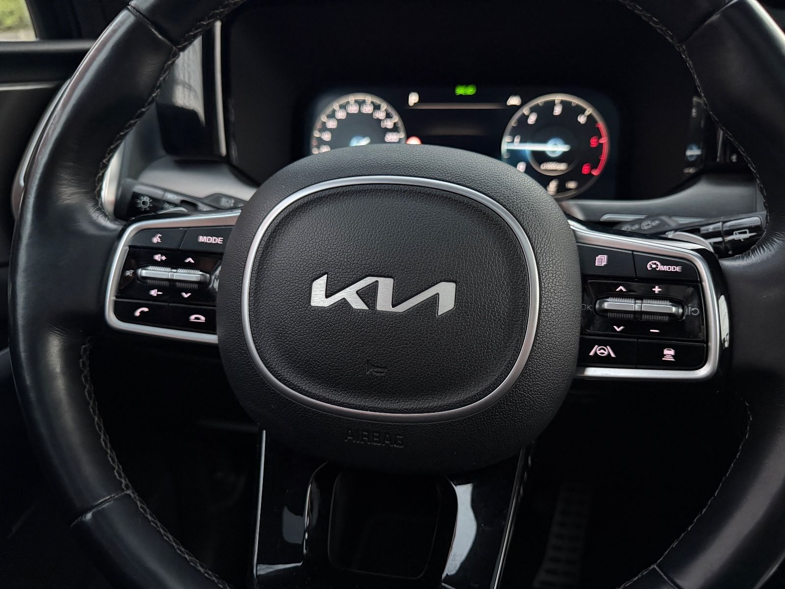 Fahrzeugabbildung Kia Sorento Platinum 4WD*BI-LED*PANO*BOSE*LEDER*360*