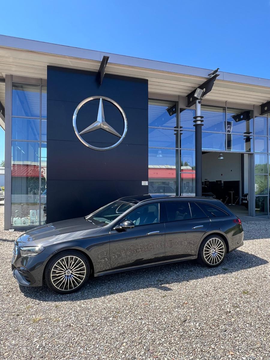 Mercedes-Benz E 220 d 4M T-Mod  *AMG*Head-Up*Standh*Pano*AHK*