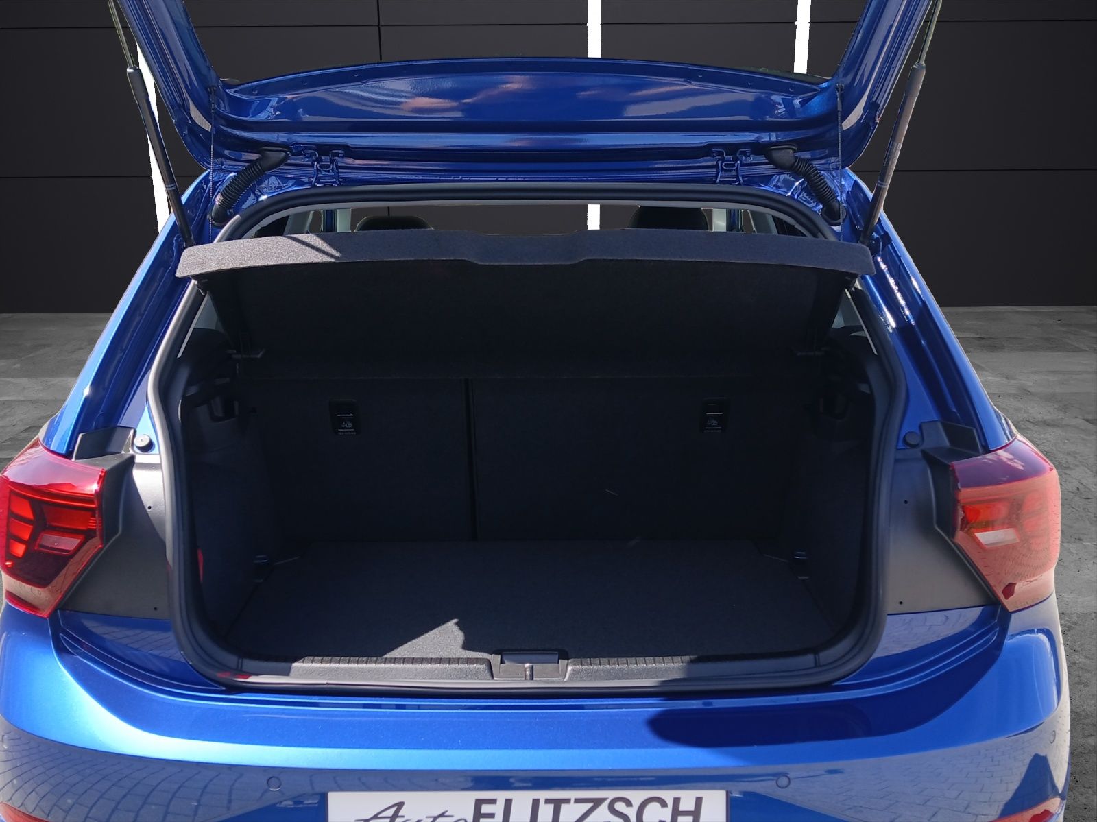 Fahrzeugabbildung Volkswagen Polo TSI Energy DSG LED ACC App-Connect SHZ