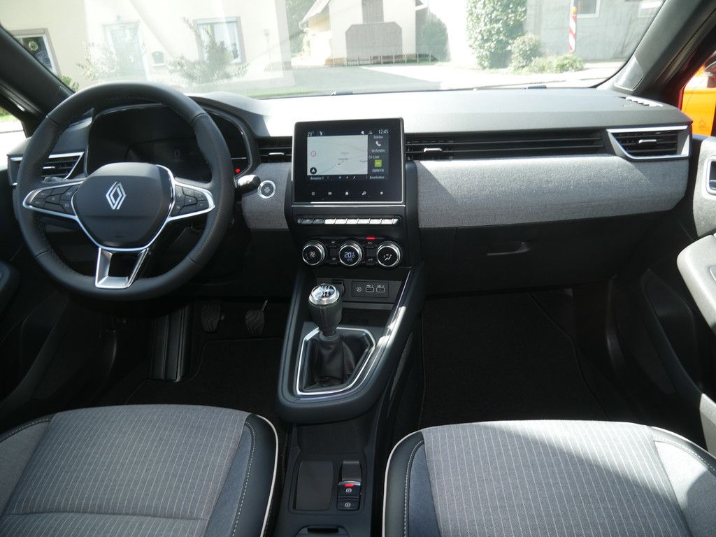 Fahrzeugabbildung Renault Clio Techno TCe 90