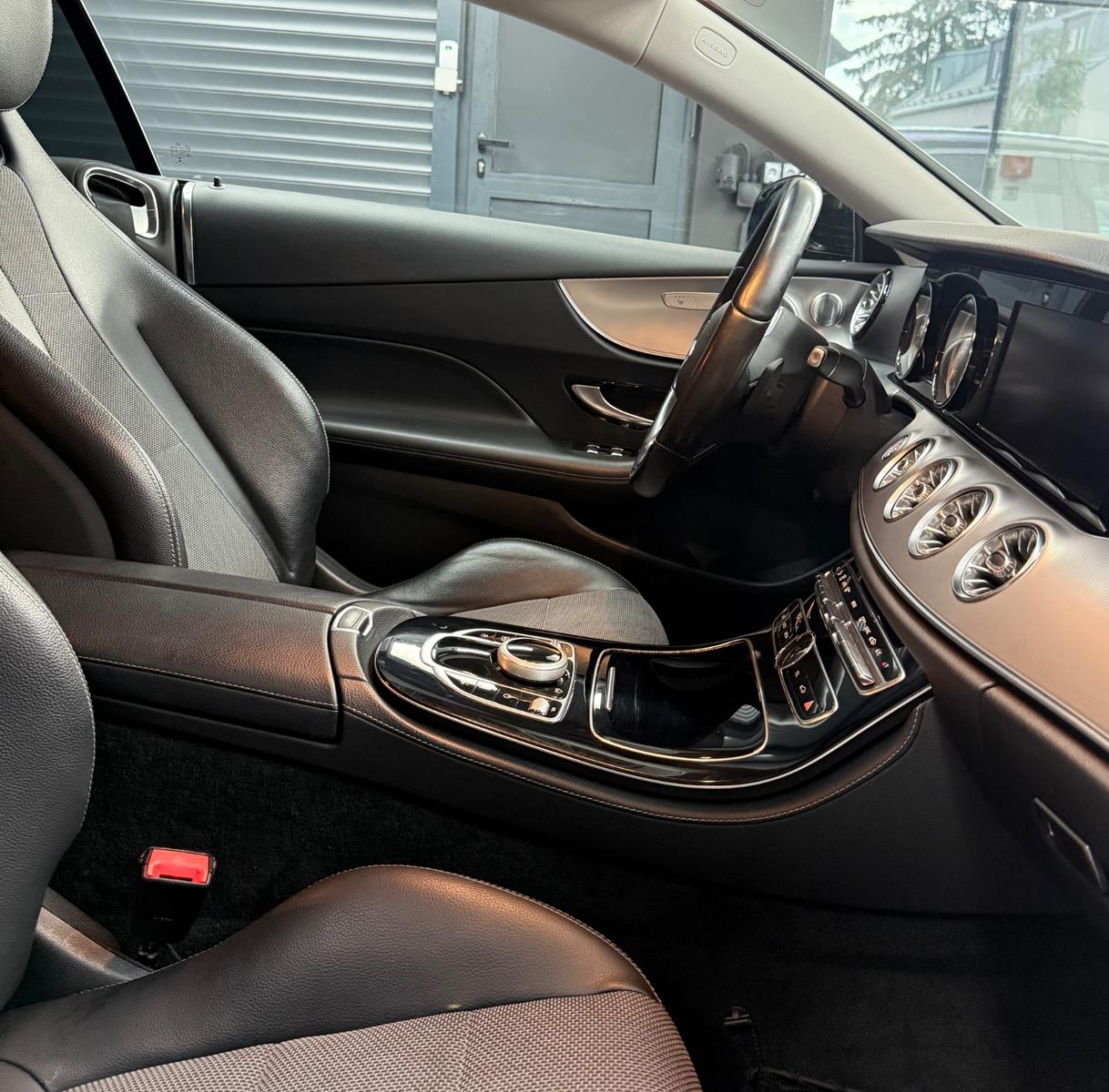 Mercedes-Benz E 200 E Coupe E 200 Avantgarde