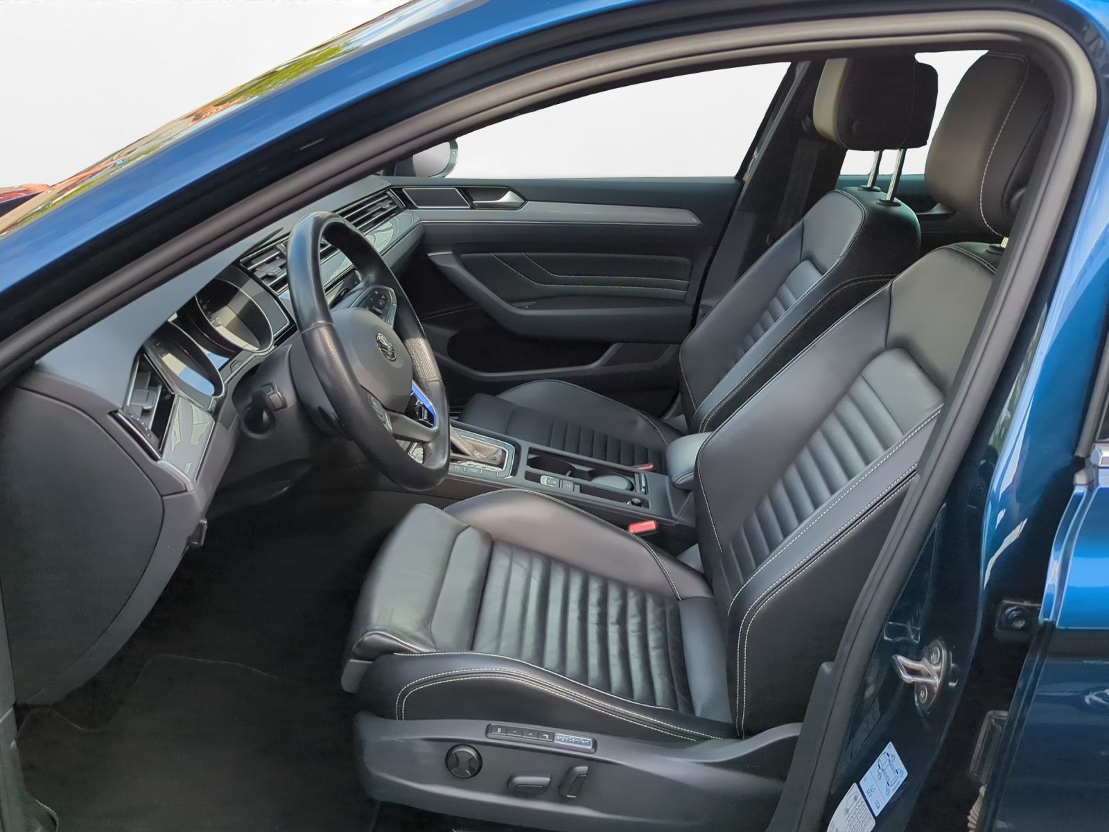 Volkswagen Passat Variant GTE 1.4 TSI *Navi Leder Area View imagem 2