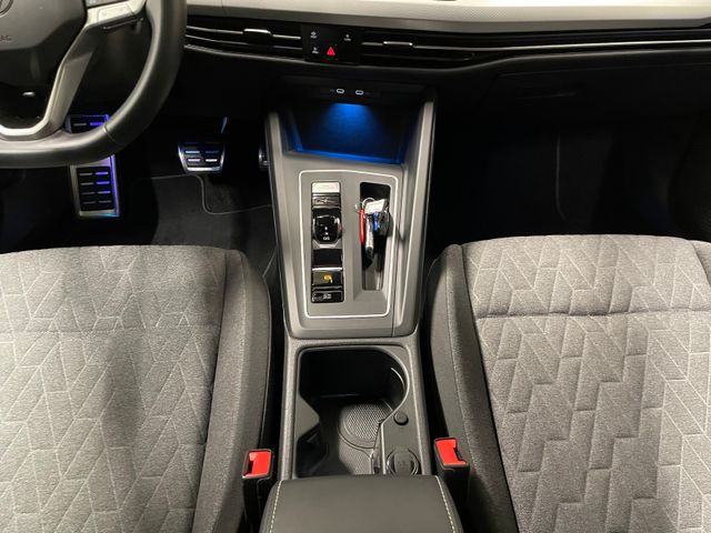 Golf VIII Move 1.0 eTSI DSG SHZ PDC ACC