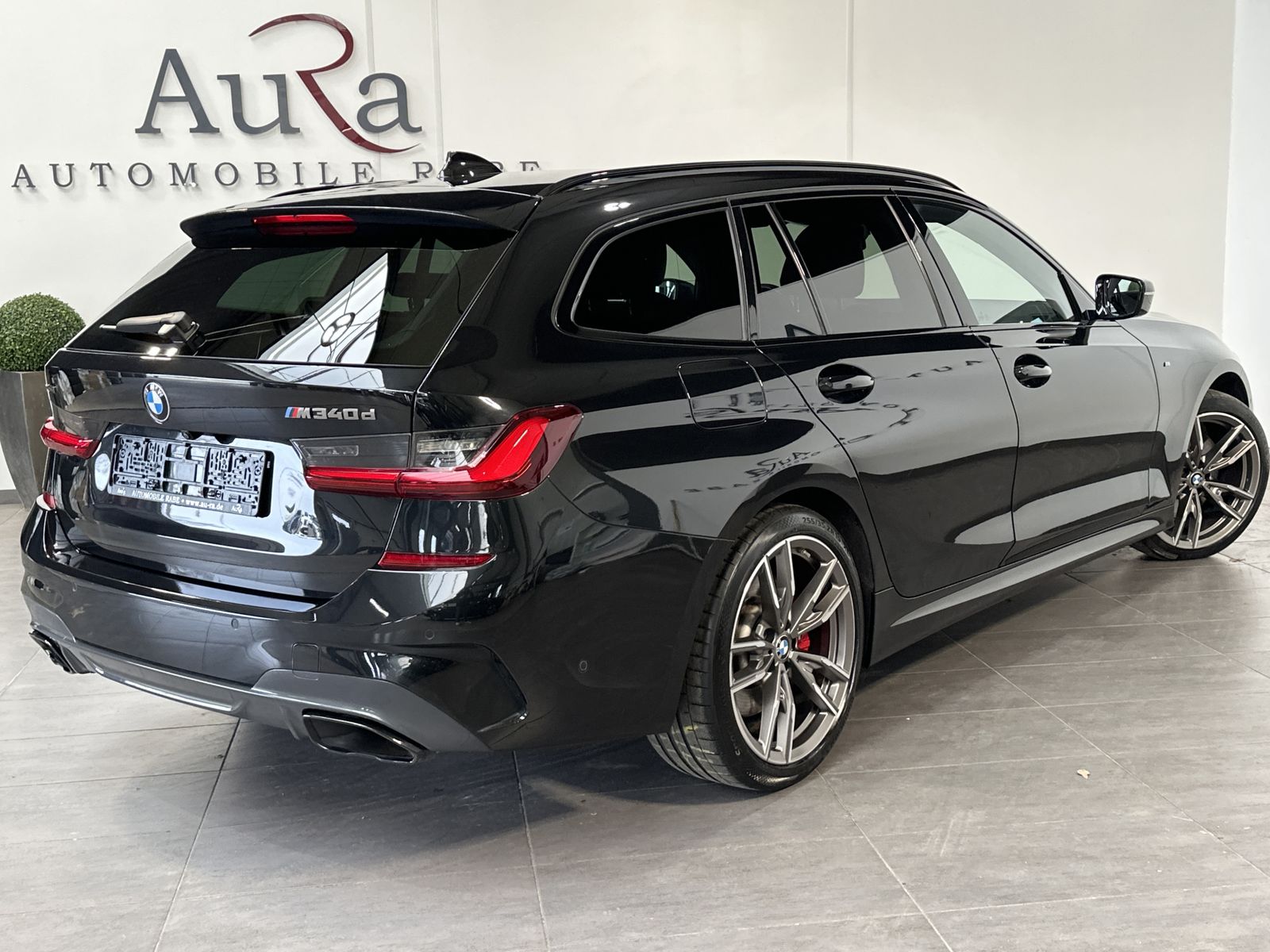 Fahrzeugabbildung BMW M340d Touring xDrive NAV+LASER+ACC+AHK+H&K+KAM