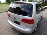 Volkswagen Touran 1.6 TDI Comfortline BlueMotion Tech C... - Volkswagen Touran aus 2011: Bluemotion