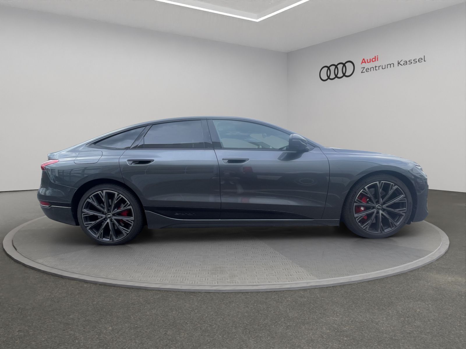 Audi S6 e-tron - Bild 6