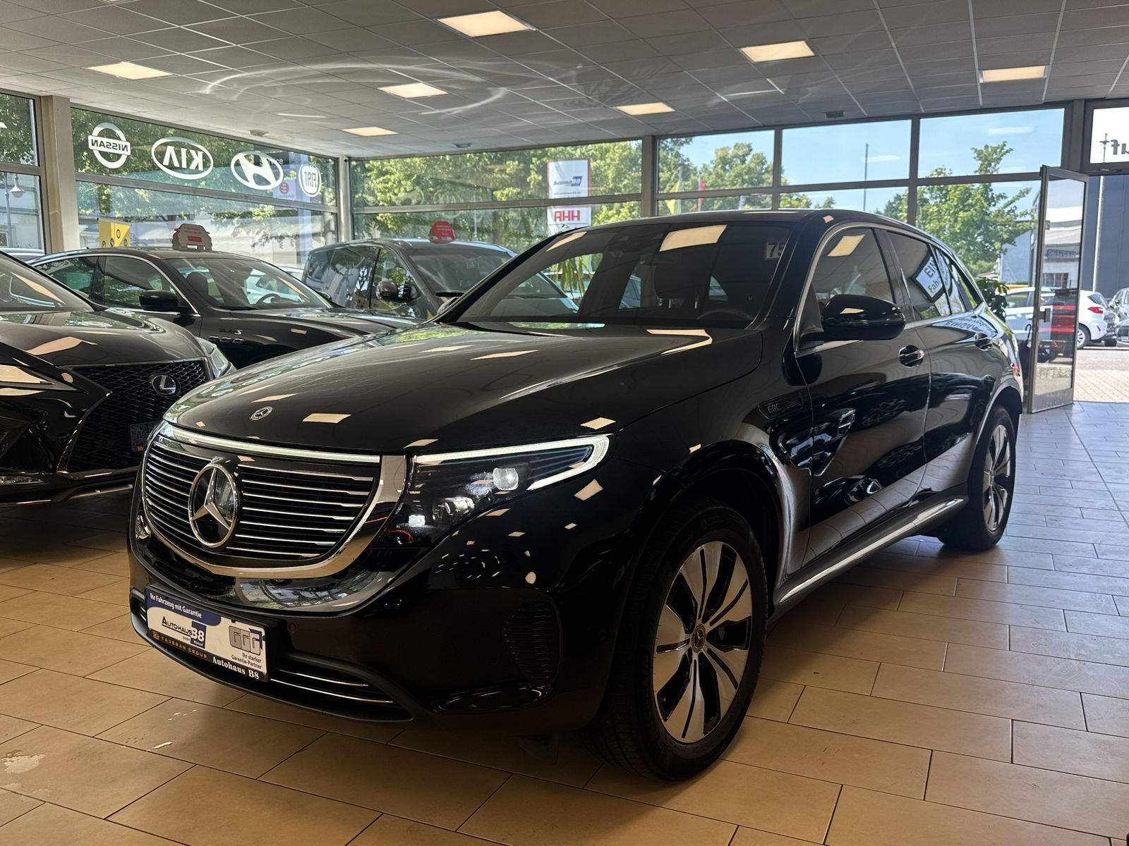 MERCEDES-BENZ EQC 400 4Matic*Multibeam*Leder*CAM*SHZ*ST-Heiz