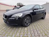 Volvo V40 T2 Momentum - gebrauchte Volvo V40 aus dem Jahr 2019